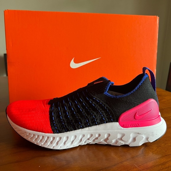 Womens Nike REACT PHANTOM RUN FLYKNIT 2 Running Shoes DX2354-001 with box - Picture 2 of 11